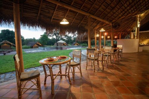 wild glamping gal oya