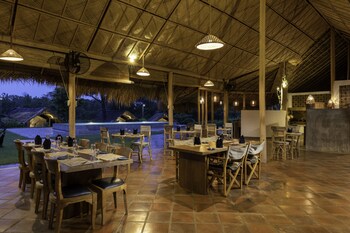 wild glamping gal oya