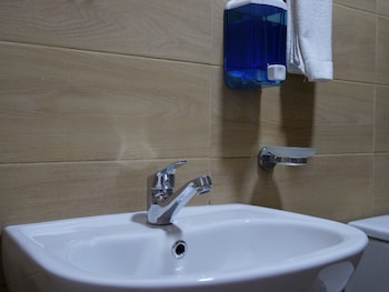 twins downtown hotel