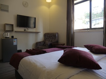 twins downtown hotel