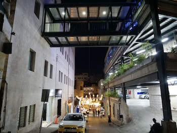 twins downtown hotel