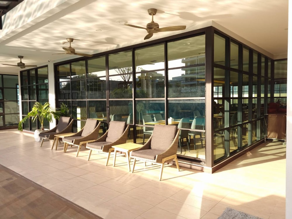 lewit hotel pattaya a member of radisson individuals