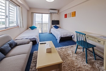 crystal court