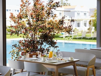 atlantica marmari beach