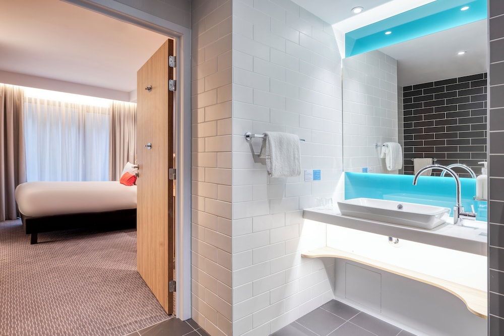 holiday inn express antwerp city centre an ihg hotel