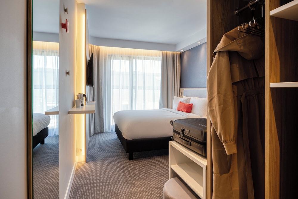 holiday inn express antwerp city centre an ihg hotel