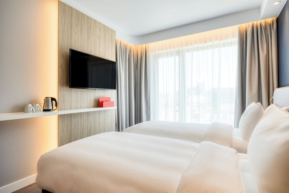 holiday inn express antwerp city centre an ihg hotel