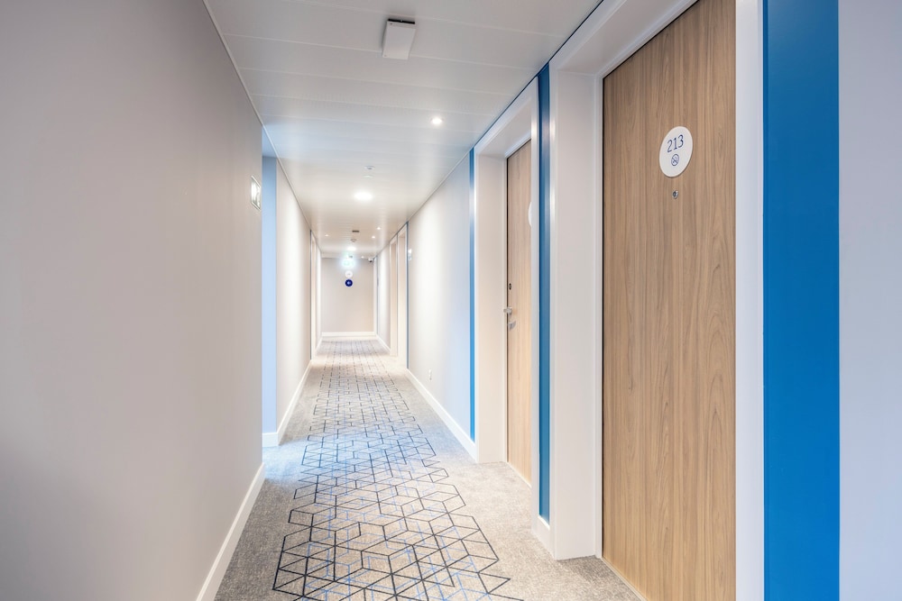 holiday inn express antwerp city centre an ihg hotel