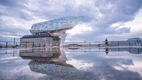 holiday inn express antwerp city centre an ihg hotel