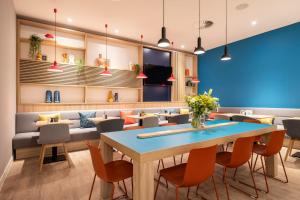 holiday inn express antwerp city centre an ihg hotel