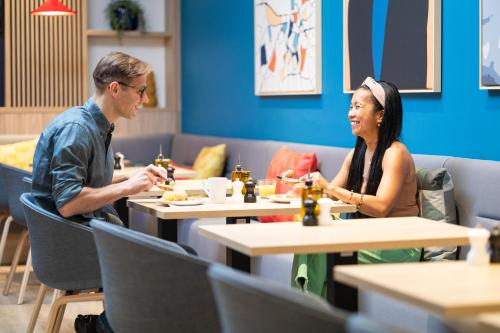 holiday inn express antwerp city centre an ihg hotel
