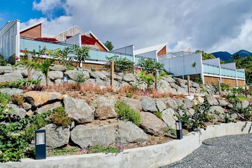 les galets rouges lodges and spa