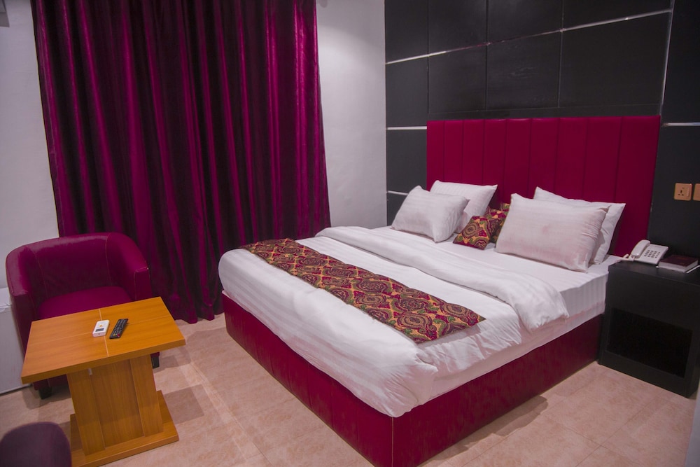 havilah towers hotel