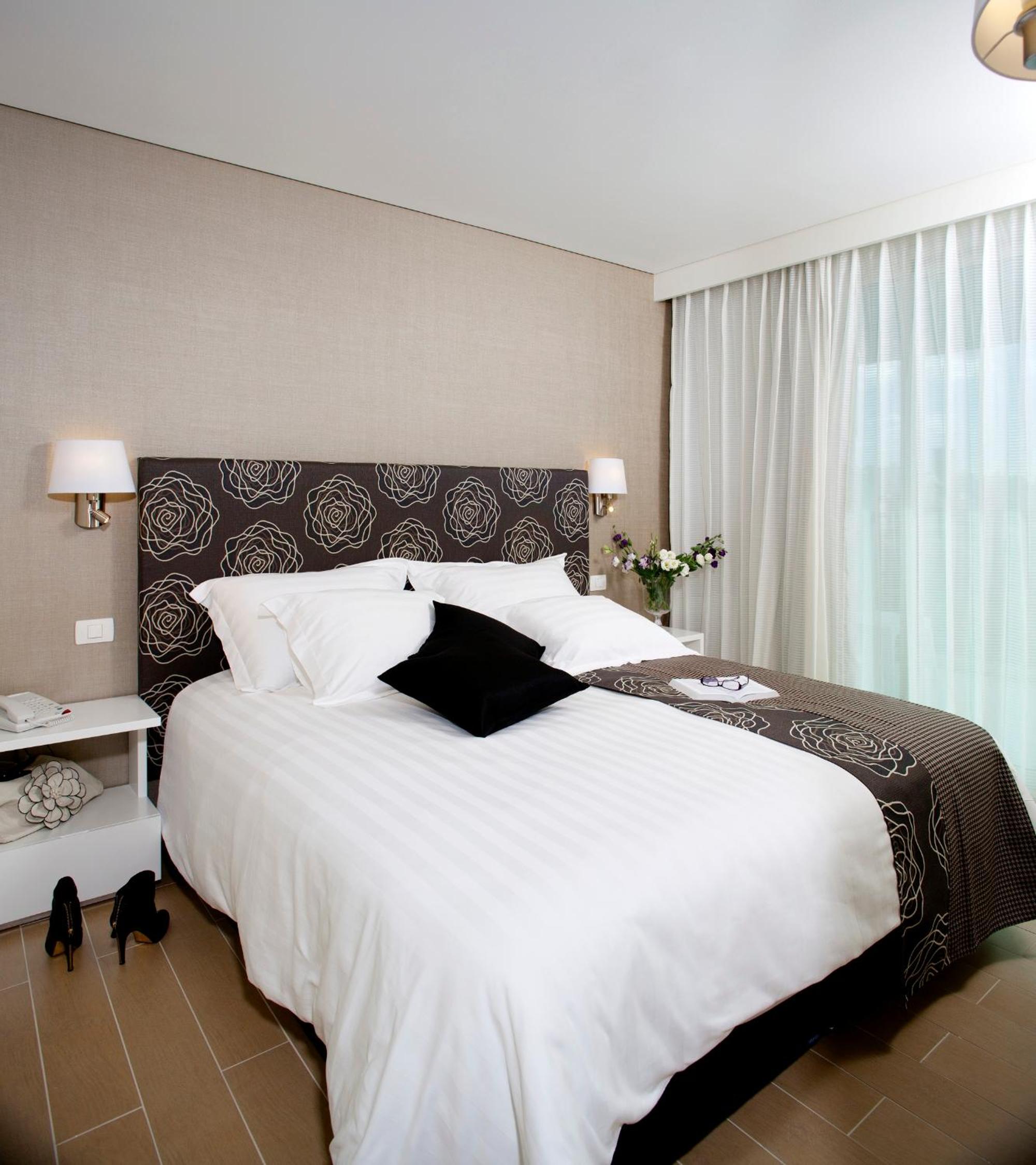 west all suite boutique ashdod