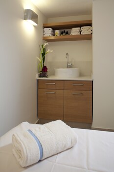 west all suite boutique ashdod