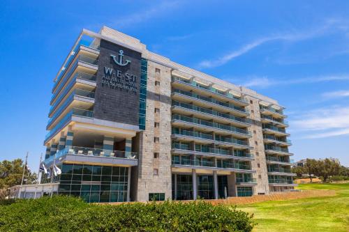 west all suite boutique ashdod