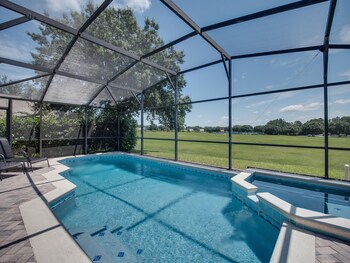 sapphire sky villa 4 bedrooms