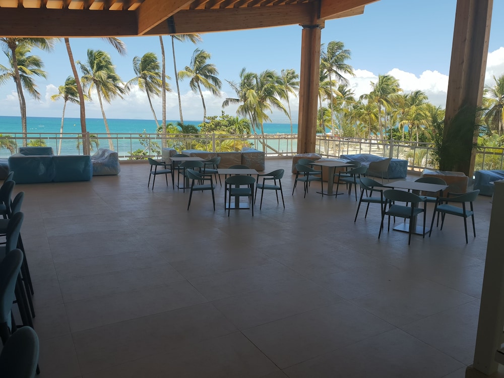 hotel arawak beach resort