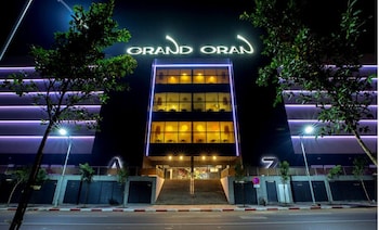 az hotels grand oran