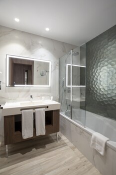 az hotels grand oran