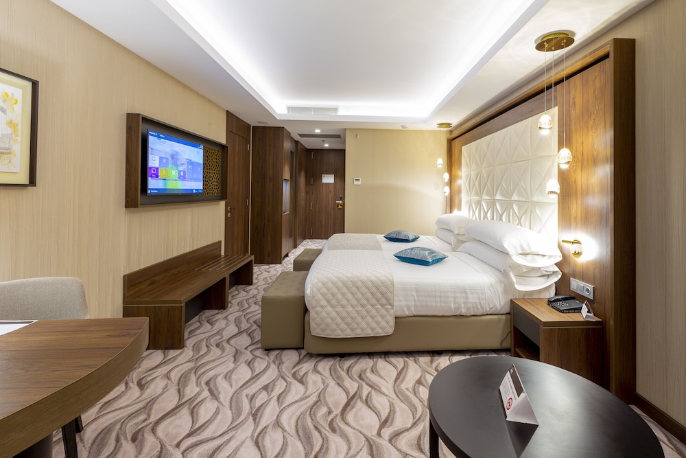 az hotels grand oran