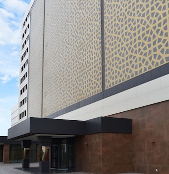 az hotels grand oran