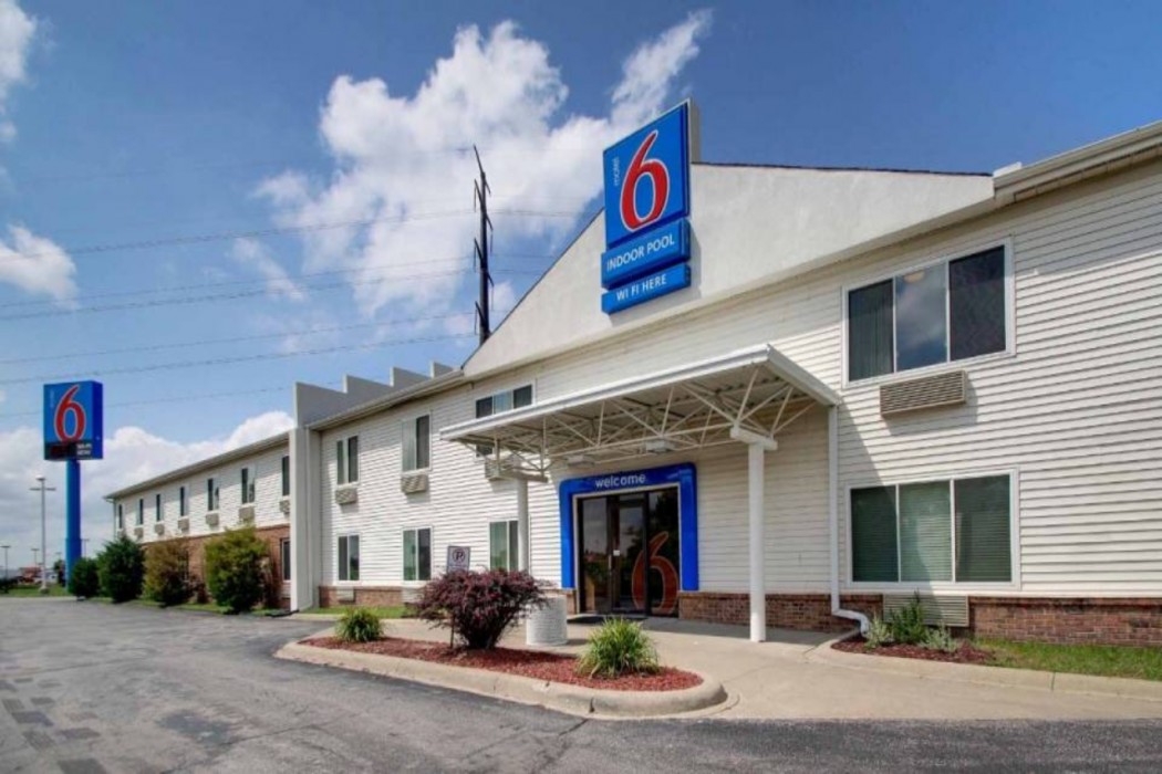 studio 6 altoona ia des moines east