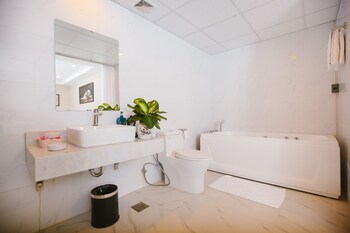 songlam waterfront hotel