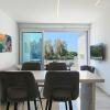 phaedrus living seaside executive flat harbour 203