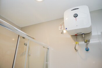 comfy and nice studio at tree park city bsd apartment