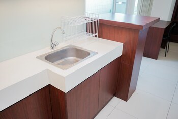 comfy and nice studio at tree park city bsd apartment