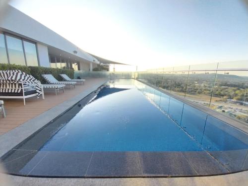 black marble menlyn residence