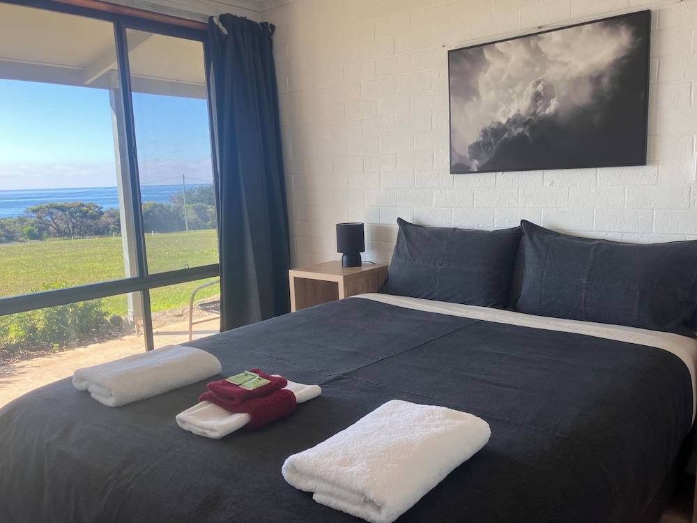 ocean road motel
