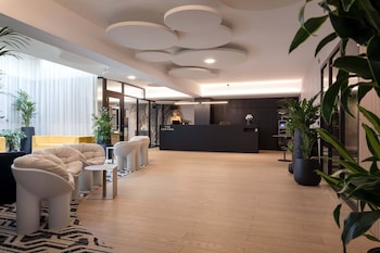 the central kirchberg smart aparthotel