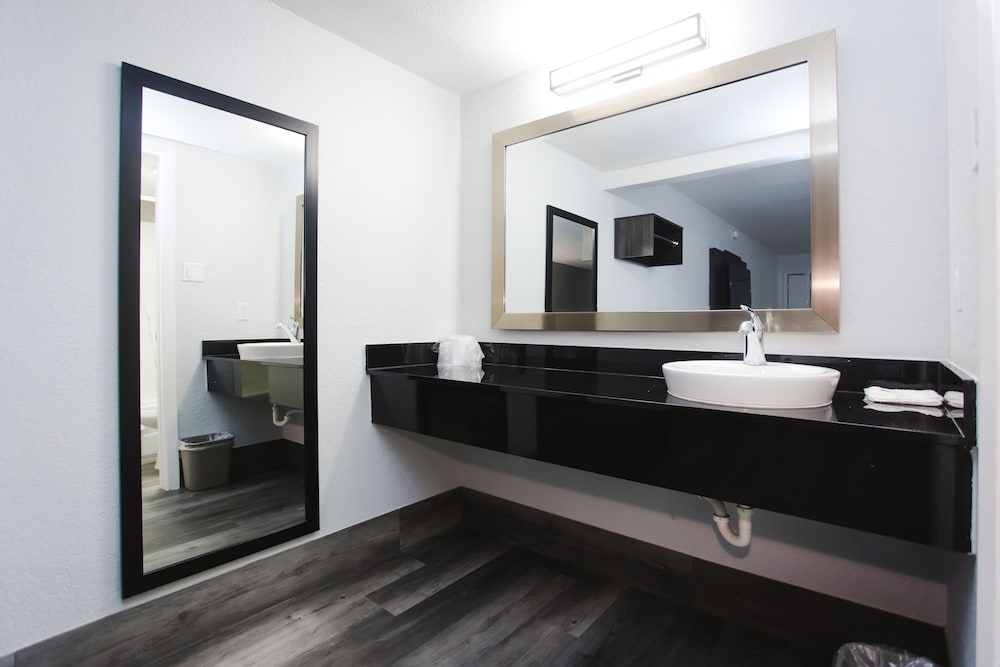 studio 6 houston tx medical center nrg stadium