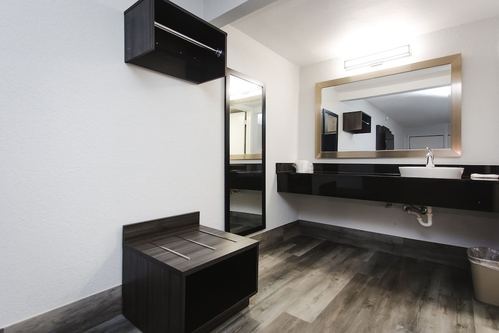 studio 6 houston tx medical center nrg stadium