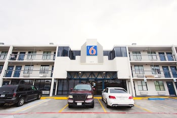 studio 6 houston tx medical center nrg stadium