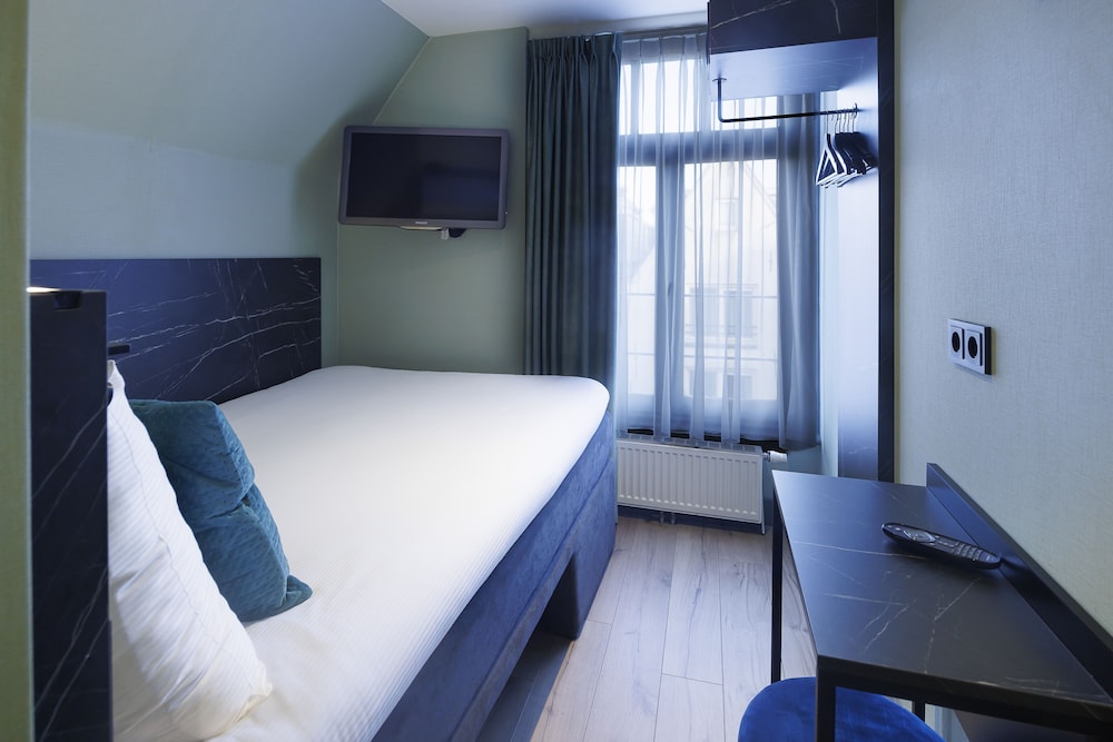 ciao papa hotel amsterdam central station