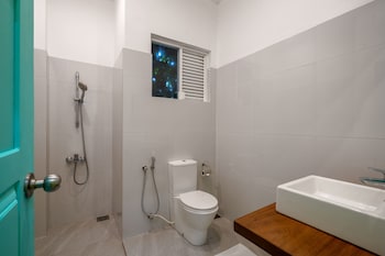 outpost weligama beachfront