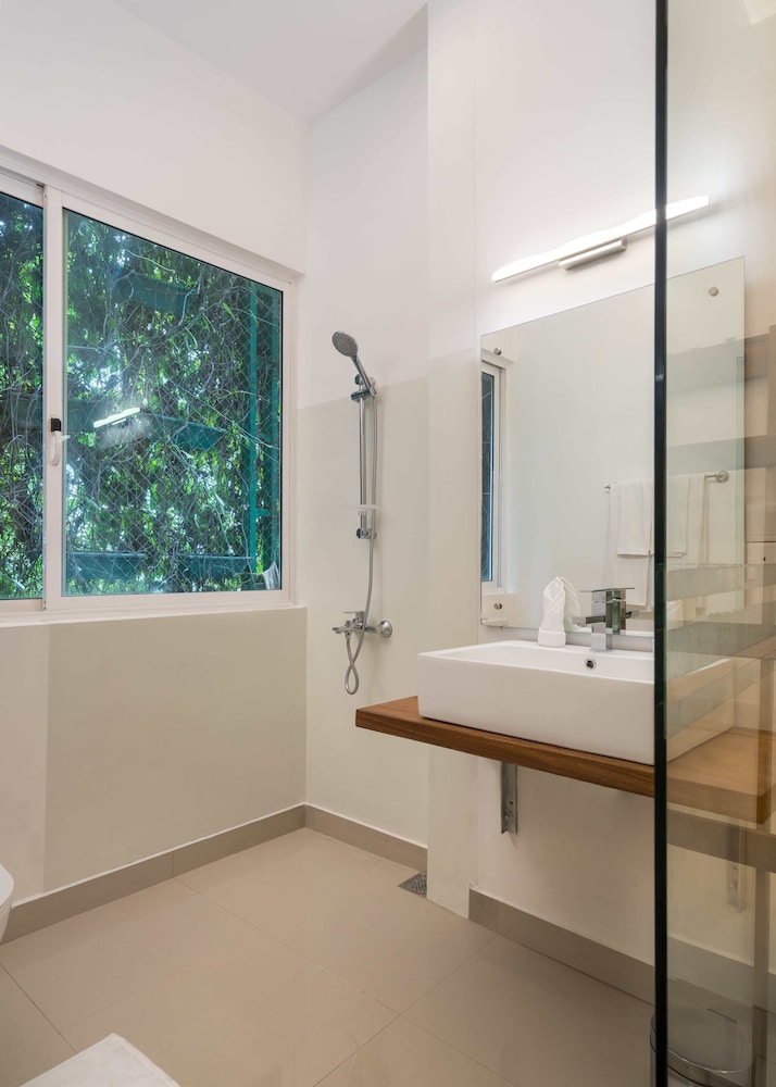 outpost weligama beachfront