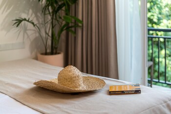 outpost weligama beachfront