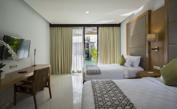 Pradha Villas Seminyak,Kuta>>Bali,4 star