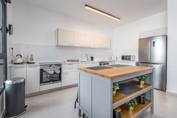 Luxury Garden Apartment Heated Pool,Northern>>Tiberias,0 star