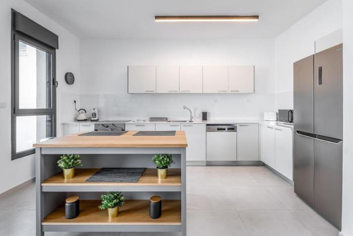 luxury garden apartment heated pool