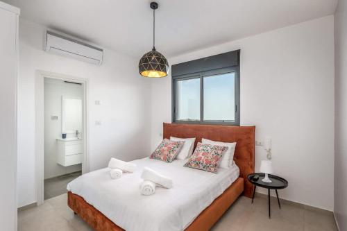 luxury garden apartment heated pool