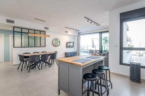 luxury garden apartment heated pool