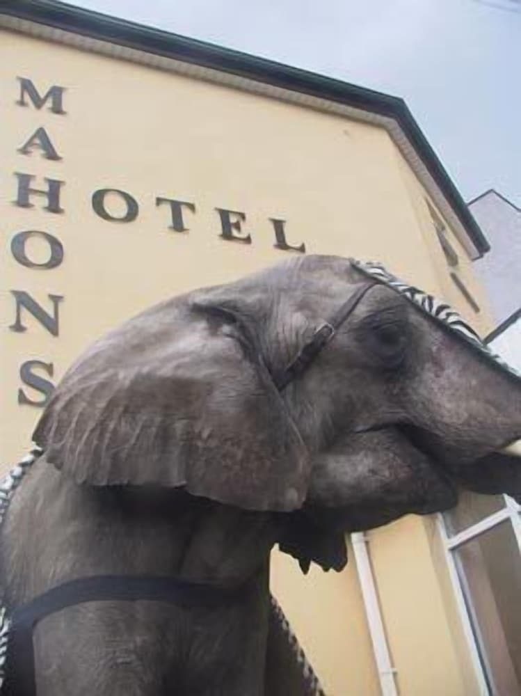 mahons hotel