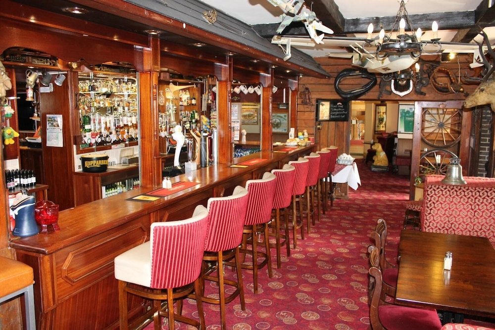 mahons hotel