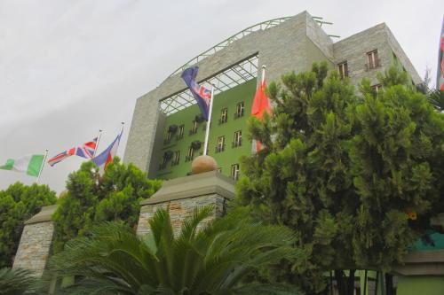 de rembrandt hotels and suites