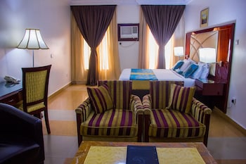 de rembrandt hotels and suites